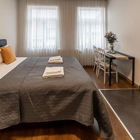 Apartamento Dupont Gare Du Nord Bruselas Exterior foto